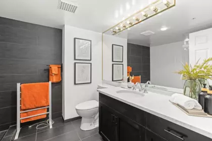 Powder Room Photo of 2105 1128 Quebec Street, Vancouver, BC