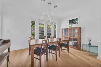 Breakfast Nook Photo of 2459 Mathers Avenue, West Vancouver, BC