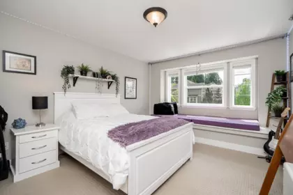 Staircase Photo of 16265 61a Avenue, Surrey, BC