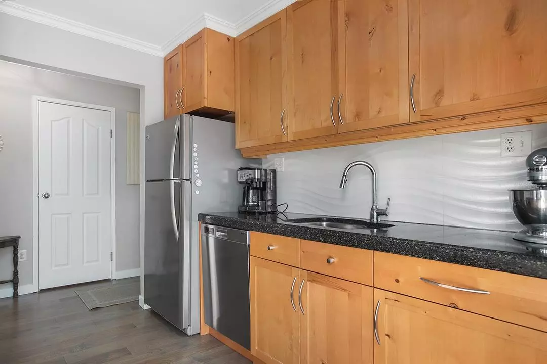 Family Room Photo of 21 230 W 14th Street, North Vancouver, BC