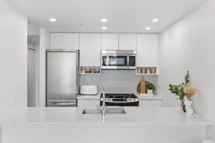 Kitchen Photo of 607 939 Expo Boulevard, Vancouver, BC