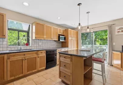 Kitchen Photo of 9768 151a Street, Surrey, BC