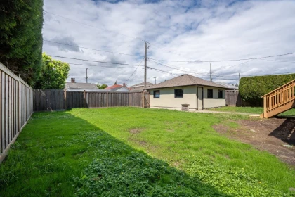 Backyard Photo of 1219 London Street, New Westminster, BC