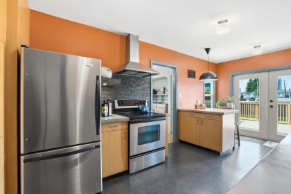 Kitchen Island Photo of 1219 London Street, New Westminster, BC