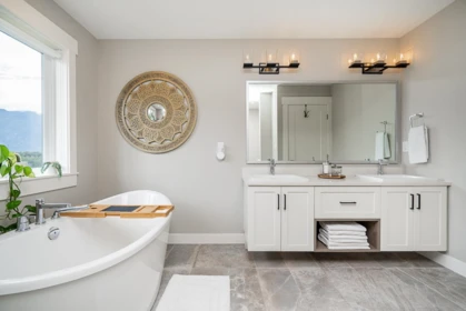 Guest Bathroom Photo of 5 43575 Chilliwack Mountain Road, Chilliwack, BC