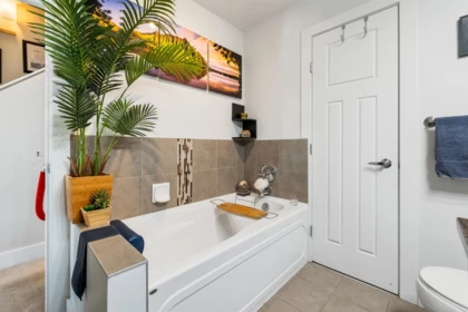 Hallway Photo of 44 15833 26 Avenue, Surrey, BC
