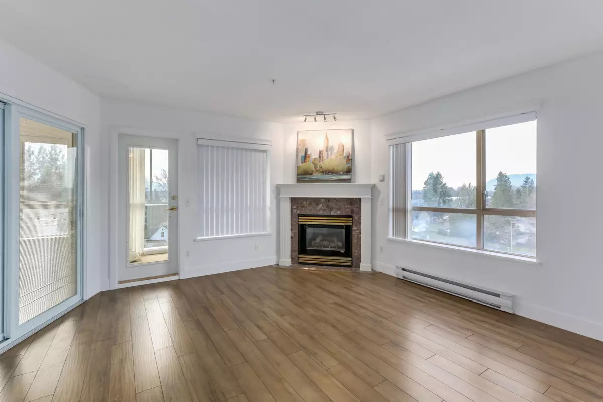 Family Room Photo of 604 45745 Princess Avenue, Chilliwack, BC
