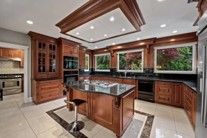 Pantry Photo of 761 Eyremount Drive, West Vancouver, BC