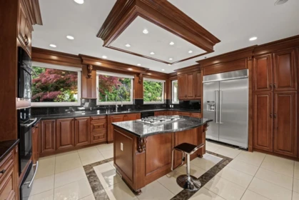 Primary Bedroom Photo of 761 Eyremount Drive, West Vancouver, BC