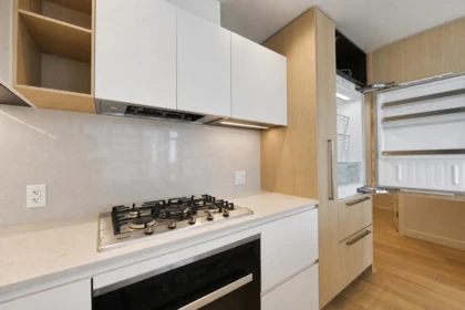 Kitchen Photo of 2104 6000 Mckay Avenue, Burnaby, BC