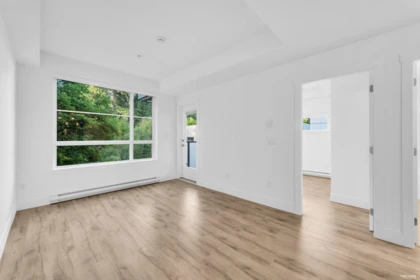 Breakfast Nook Photo of 310 6338 King George Boulevard, Surrey, BC