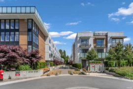 310 6338 King George Boulevard, Surrey, BC
