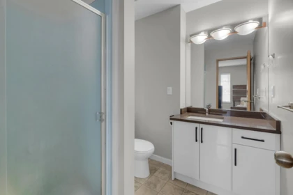 Entry Foyer Photo of 7387 123 Street, Surrey, BC