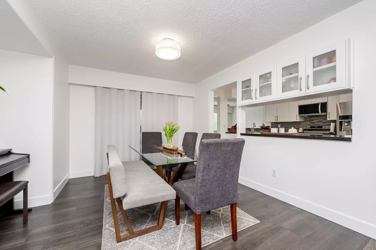 Dining Area Photo of 11792 80a Avenue, Delta, BC