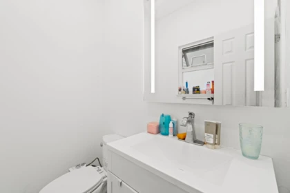 Office / Den Photo of 1405 Edinburgh Street, New Westminster, BC