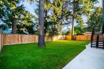Front Yard Photo of 1232 Parker Street, White Rock, BC