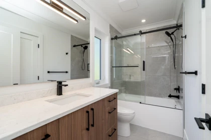 Mudroom Photo of 1232 Parker Street, White Rock, BC