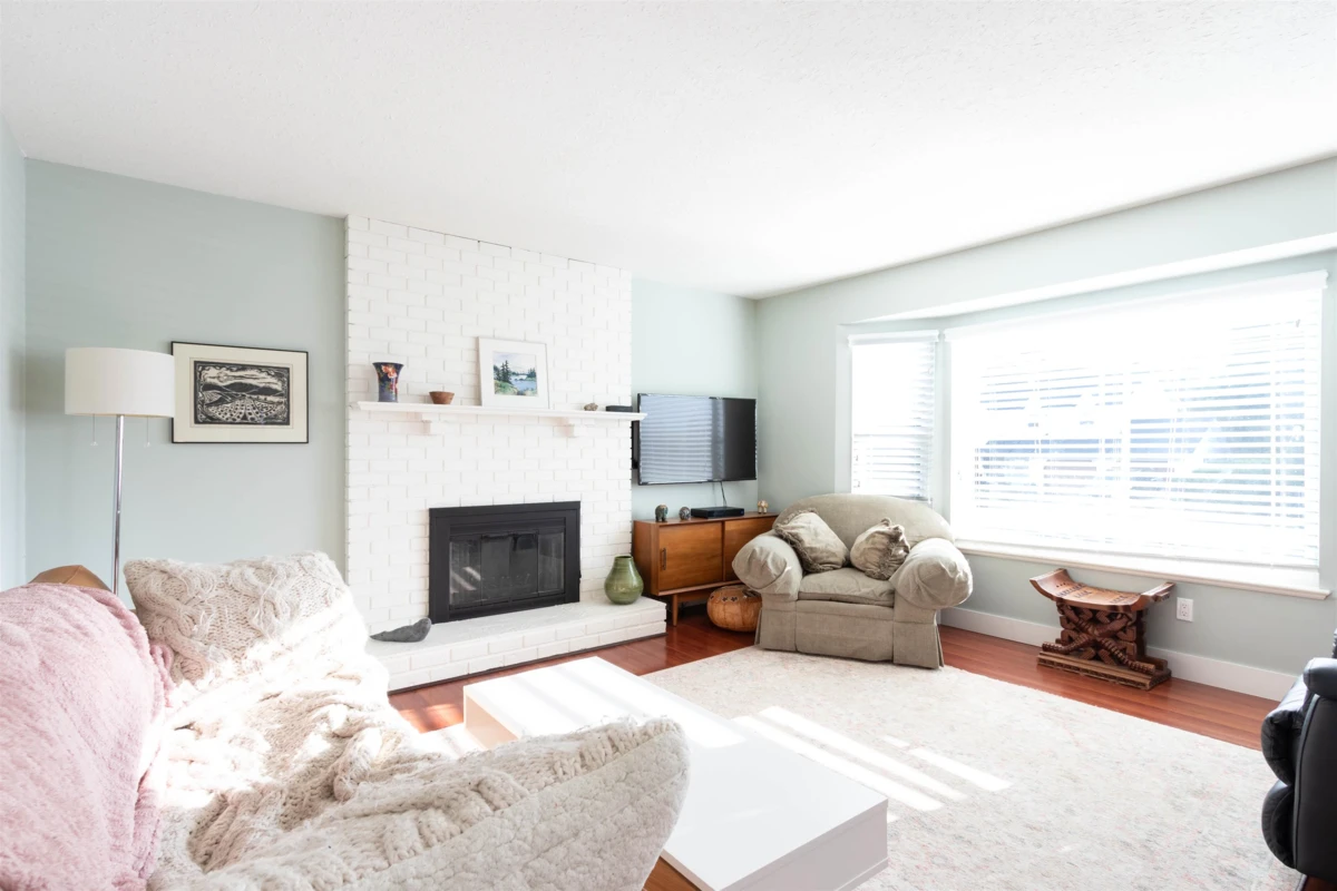 Family Room Photo of 9442 212b Street, Langley, BC