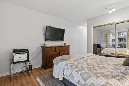 Primary Bedroom Photo of 205 3151 Woodbine Drive, North Vancouver, BC