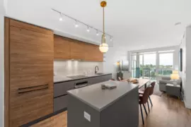 1712 10448 University Drive, Surrey, BC