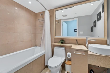 Guest Bathroom Photo of 1911 833 Seymour Street, Vancouver, BC