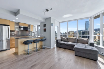 Kitchen Island Photo of 1911 833 Seymour Street, Vancouver, BC
