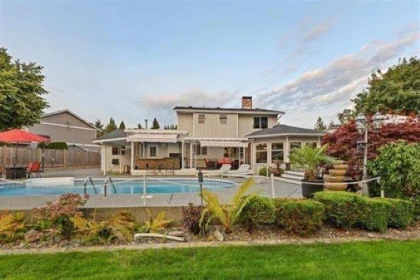 Hot Tub / Spa Photo of 18244 54 Avenue, Surrey, BC