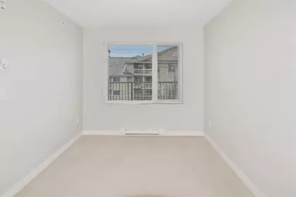 Kitchen Island Photo of 417 13740 75a Avenue, Surrey, BC