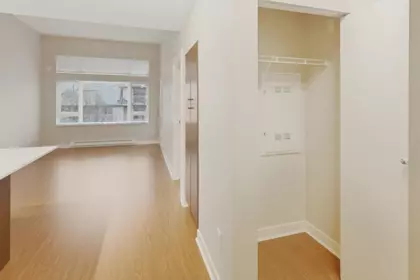 Kitchen Photo of 417 13740 75a Avenue, Surrey, BC