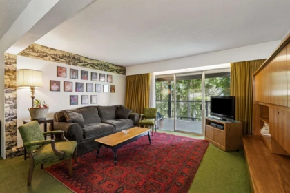 Breakfast Nook Photo of 615 Ballantree Road, West Vancouver, BC