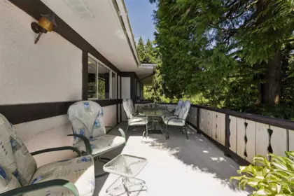 Loft / Bonus Room Photo of 615 Ballantree Road, West Vancouver, BC