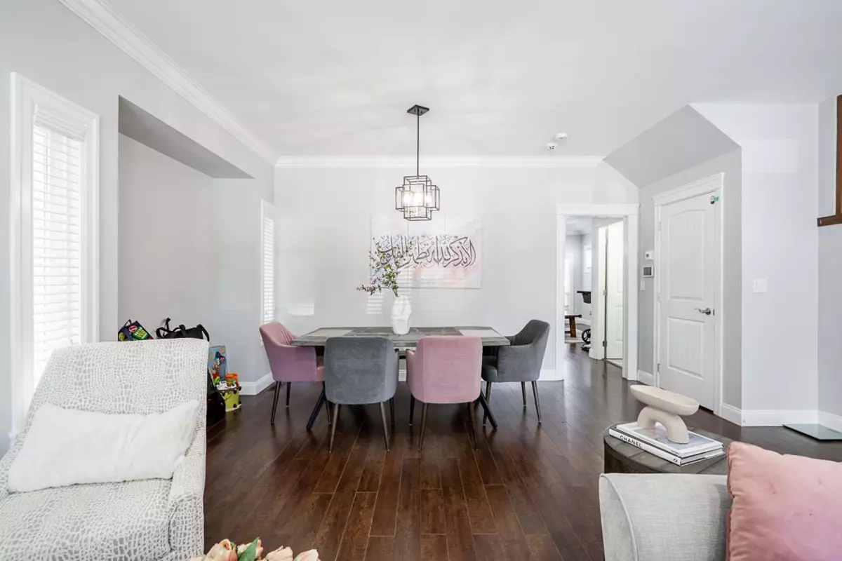 Dining Area Photo of 14581 60 Avenue, Surrey, BC