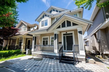 14581 60 Avenue, Surrey, BC, Surrey — Single Family Residence for sale