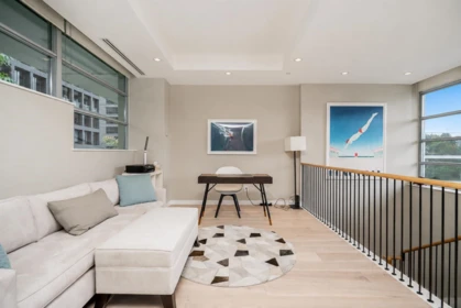 Hallway Photo of 1163 W CORDOVA STREET, Vancouver BC V6C 0A1