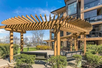 Hot Tub / Spa Photo of 209 12655 190A STREET, Pitt Meadows BC V3Y 0E9