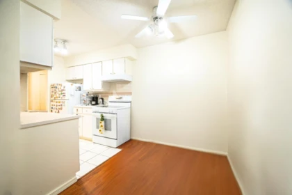 Primary Bedroom Photo of 307 9857 Manchester Drive, Burnaby, BC