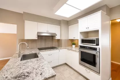 Breakfast Nook Photo of 11063 135a Street, Surrey, BC