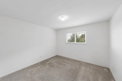 Guest Bathroom Photo of 122 Chestnut Court, Port Moody, BC