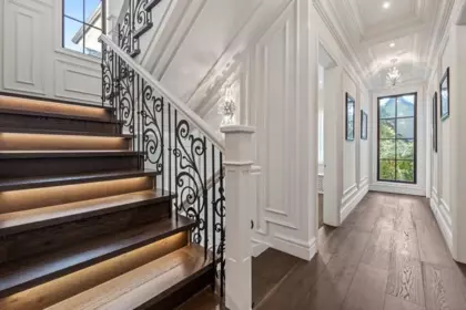 Entry Foyer Photo of 13136 24 Avenue, Surrey, BC