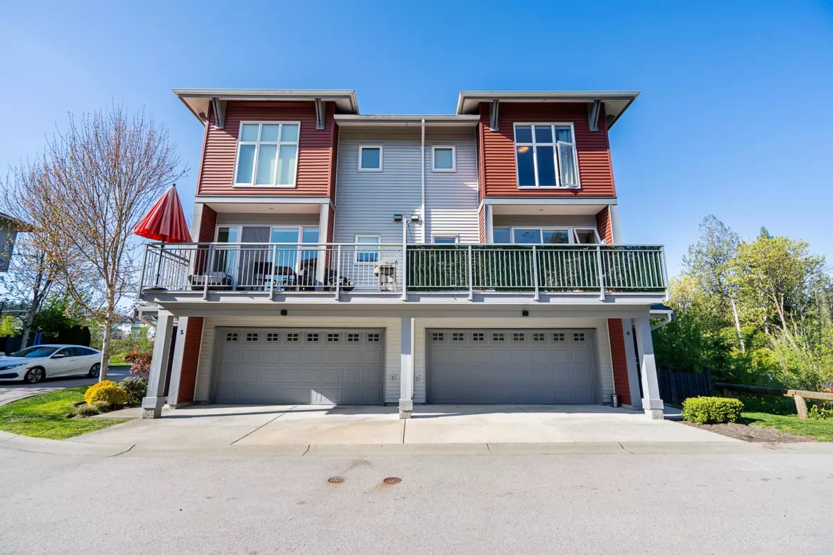 Exterior Rear Photo of 6 24076 112 Avenue, Maple Ridge, BC