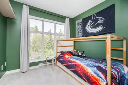 Mudroom Photo of 6 24076 112 Avenue, Maple Ridge, BC