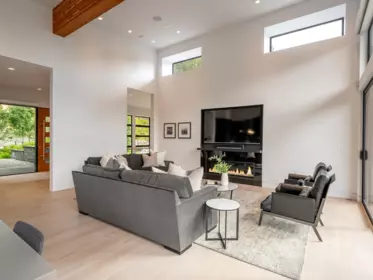 2909 Kadenwood Drive, Whistler, BC, Whistler — Single Family Residence for sale