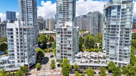 Outdoor Deck Photo of 501 1099 Marinaside Crescent, Vancouver, BC
