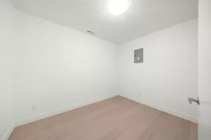 Hallway Photo of 115 Warrick Street, Coquitlam, BC