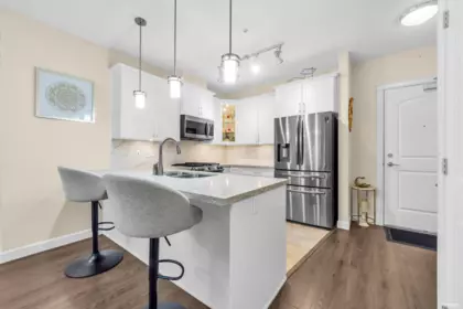 Kitchen Island Photo of 403 8561 203a Street, Langley, BC
