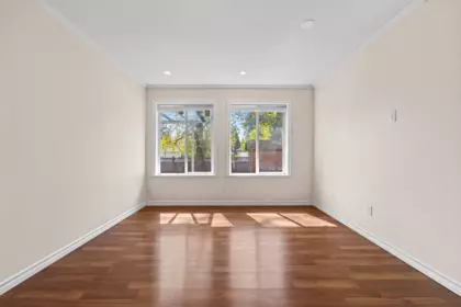 Hallway Photo of 15488 108a Avenue, Surrey, BC