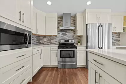 Kitchen Photo of 15488 108a Avenue, Surrey, BC