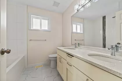 Loft / Bonus Room Photo of 15488 108a Avenue, Surrey, BC