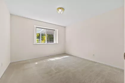 Office / Den Photo of 15488 108a Avenue, Surrey, BC