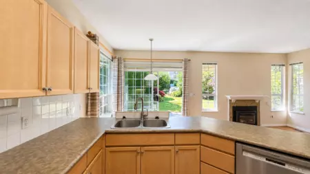 Walk-In Closet Photo of 15 2688 150 Street, Surrey, BC
